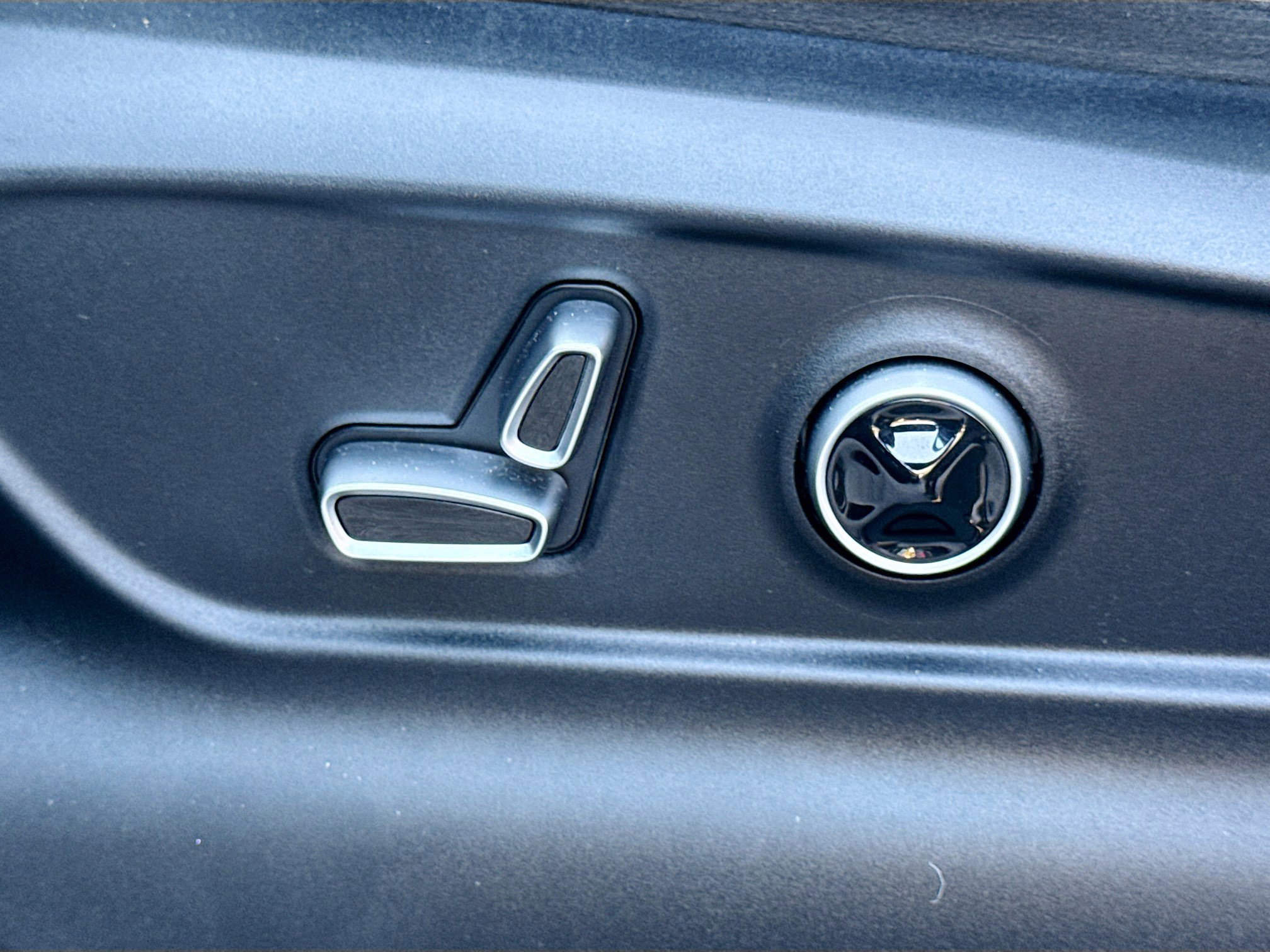 Certified 2024 Maserati Grecale GT image 25