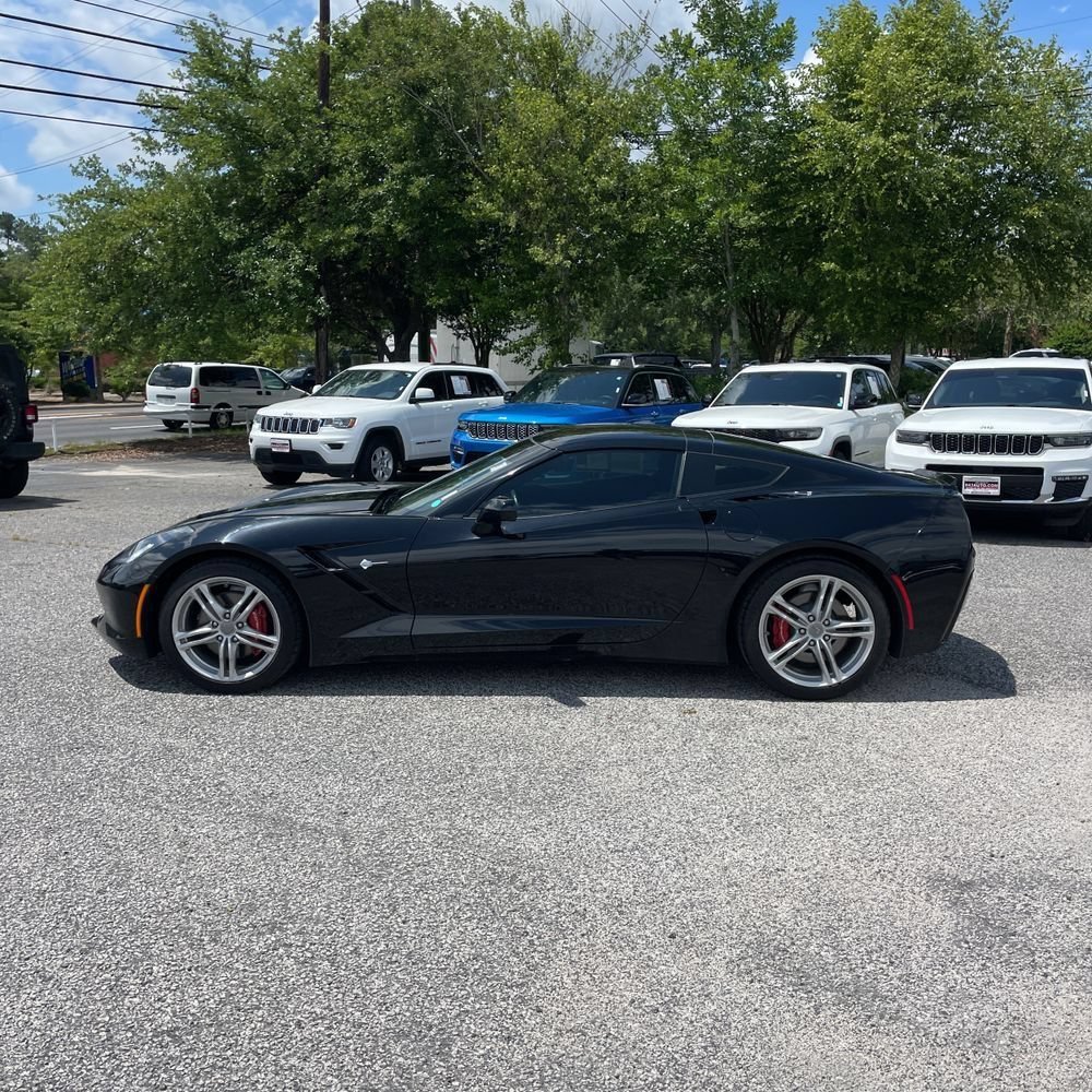 Used 2016 Chevrolet Corvette Stingray Coupe RWD image 5