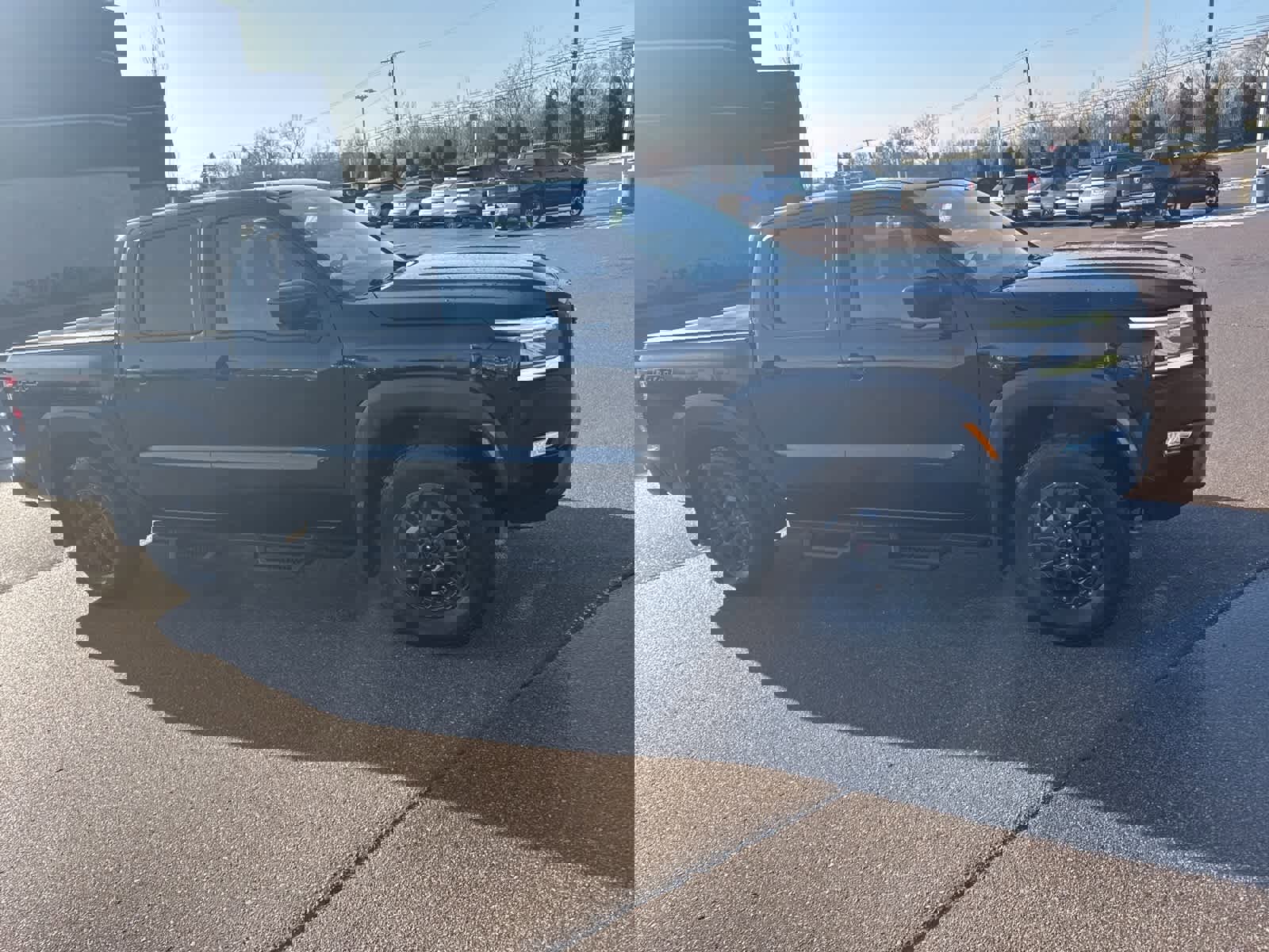 Used 2022 Nissan Frontier PRO-4X w/ Pro-4X Premium Package image 9