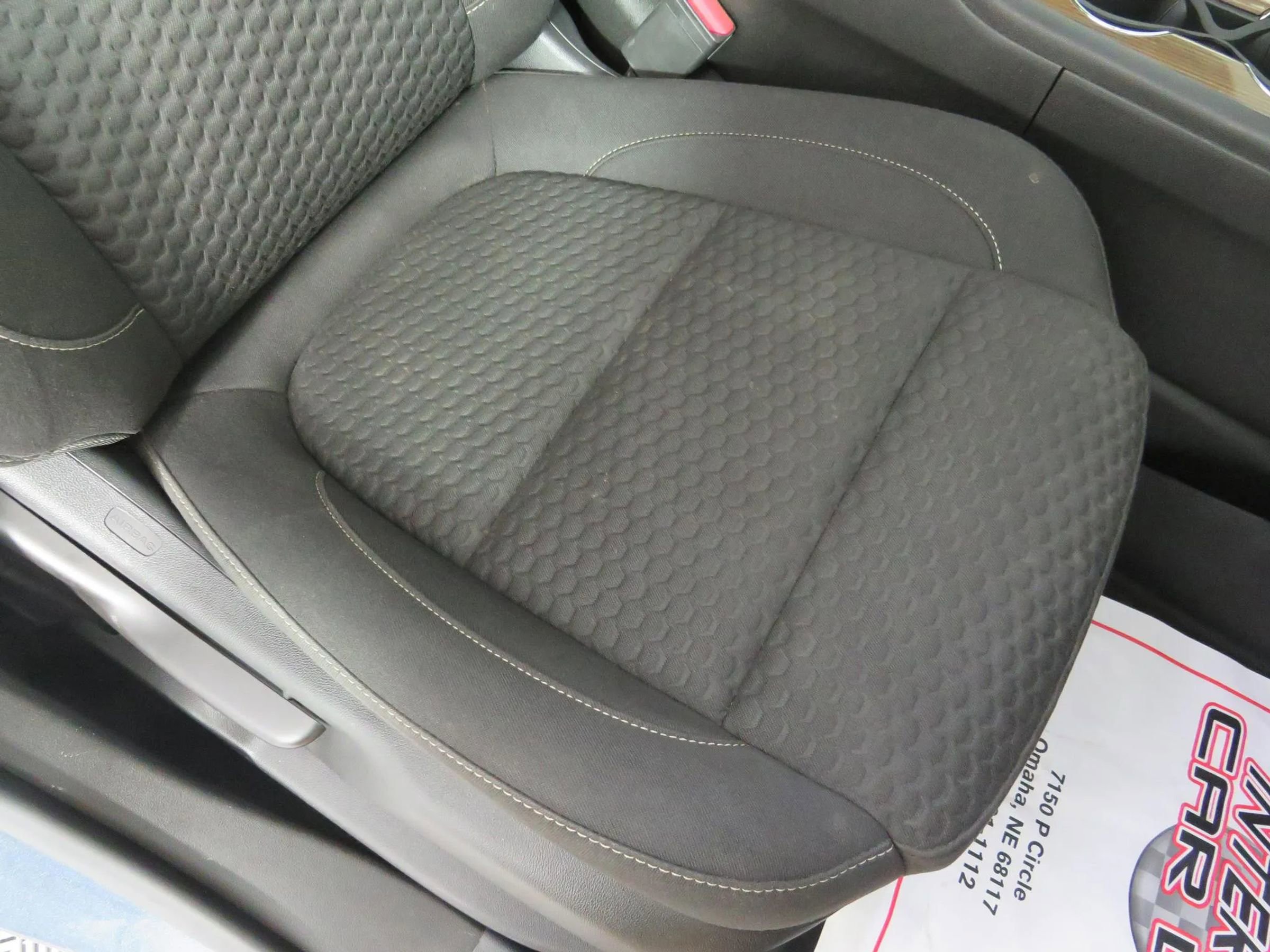 Used 2019 GMC Acadia SLE w/ LPO, Floor Liner Package image 35