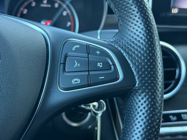 Used 2019 Mercedes-Benz GLC 350e 4MATIC image 29