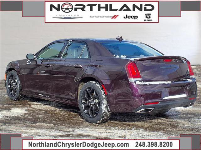 Certified 2020 Chrysler 300 Touring L w/ 300 Premium Group image 30