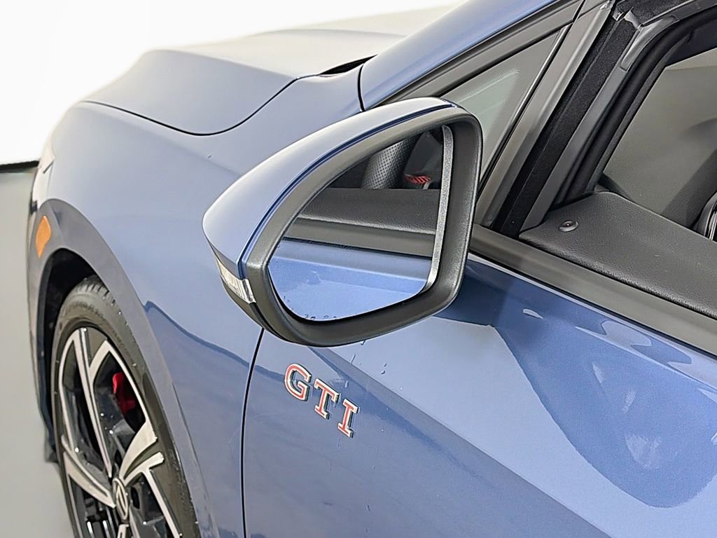 Used 2025 Volkswagen GTI SE image 27