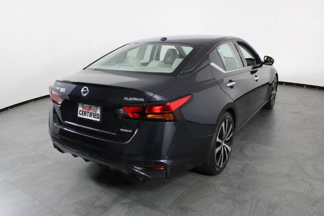 Certified 2020 Nissan Altima 2.0 Platinum FWD image 16