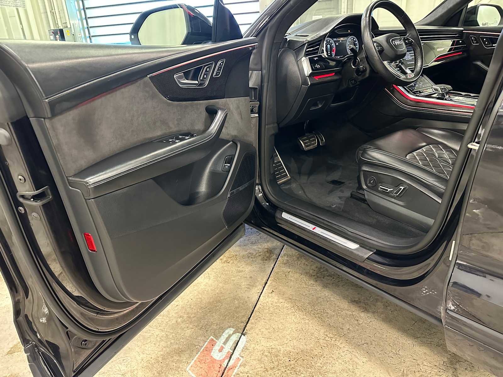 Used 2021 Audi SQ8 Prestige w/ Prestige Package image 20