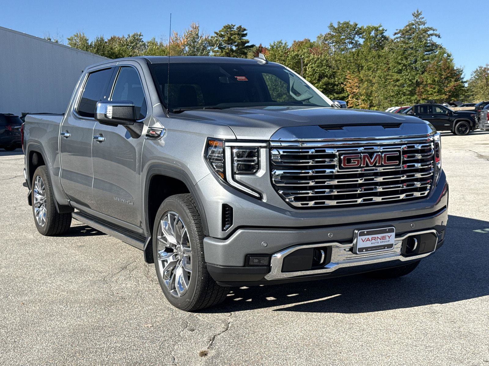 Used 2024 GMC Sierra 1500 Denali w/ Denali Reserve Package AWD/4WD image 3