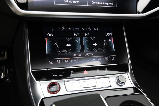 Used 2024 Audi RS 6 performance w/ Matte Carbon Package image 34