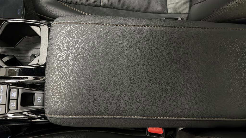 Used 2025 Toyota Camry XLE image 20