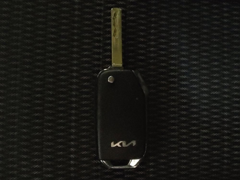 Used 2022 Kia Sorento LX image 32