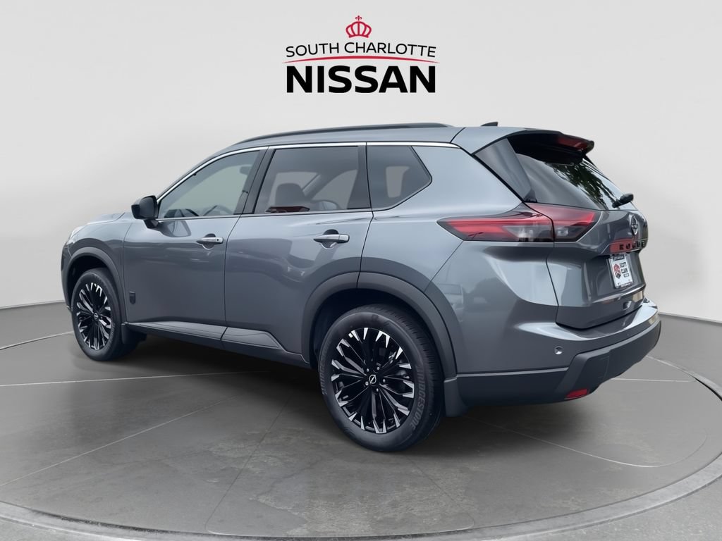 New 2026 Nissan Rogue Dark Armor FWD image 4