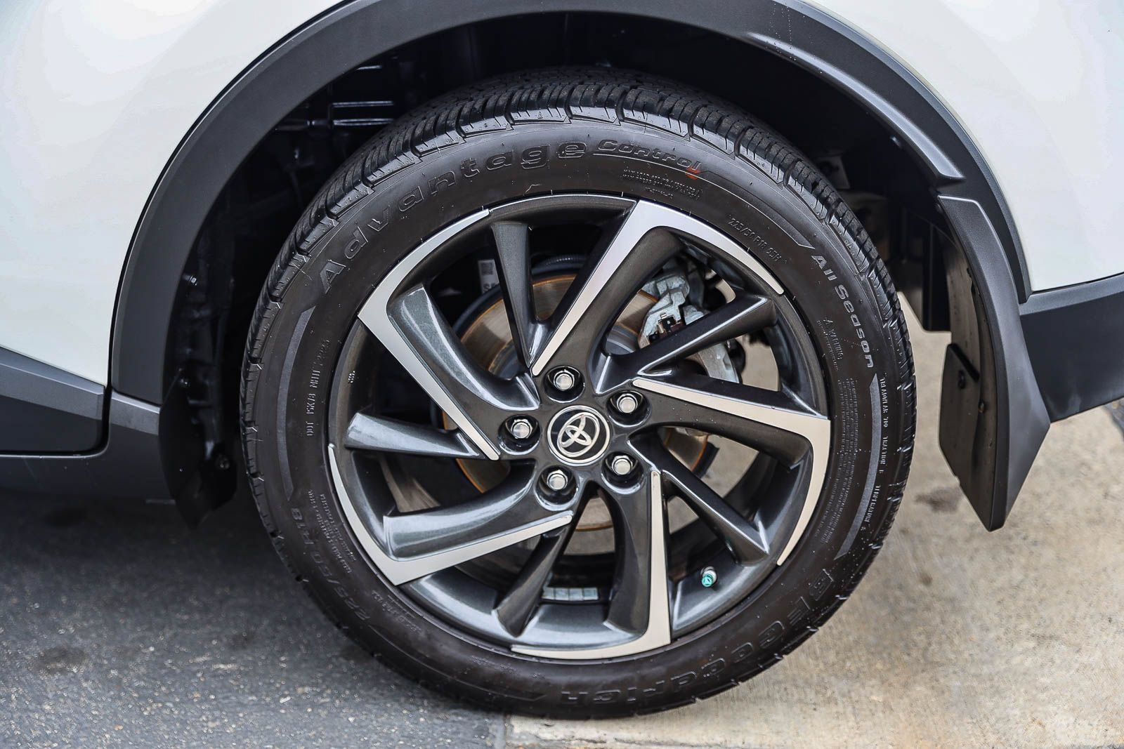 Certified 2021 Toyota C-HR Limited FWD image 8
