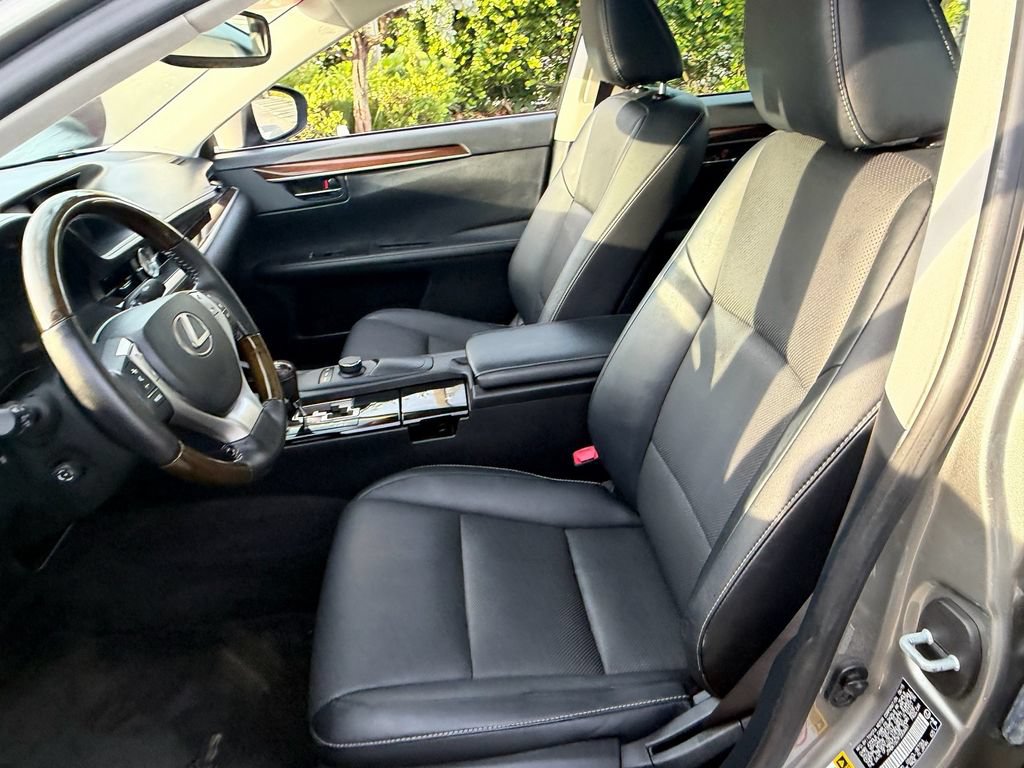 Used 2015 Lexus ES 350 w/ Premium Package FWD image 10