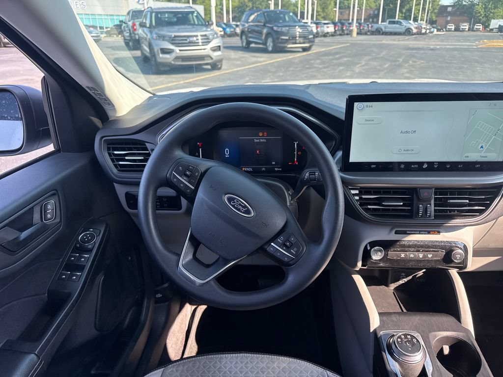 Used 2025 Ford Escape Active w/ Tech Pack #1 FWD image 16