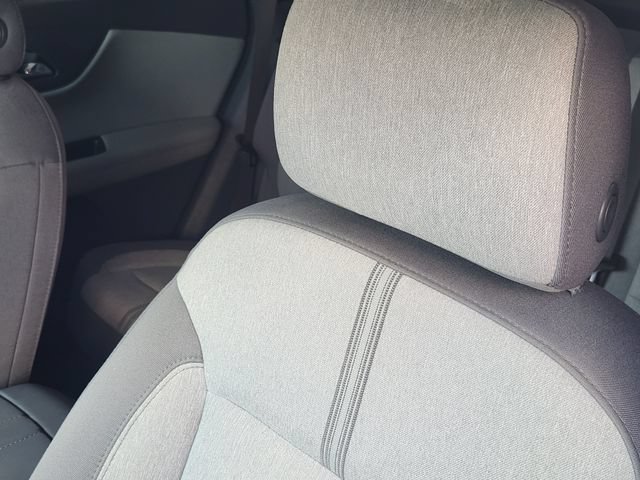 Used 2019 Chevrolet Blazer LT FWD image 20