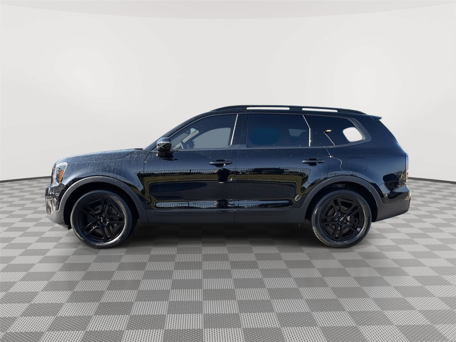 Used 2024 Kia Telluride SX X-Line AWD/4WD image 2