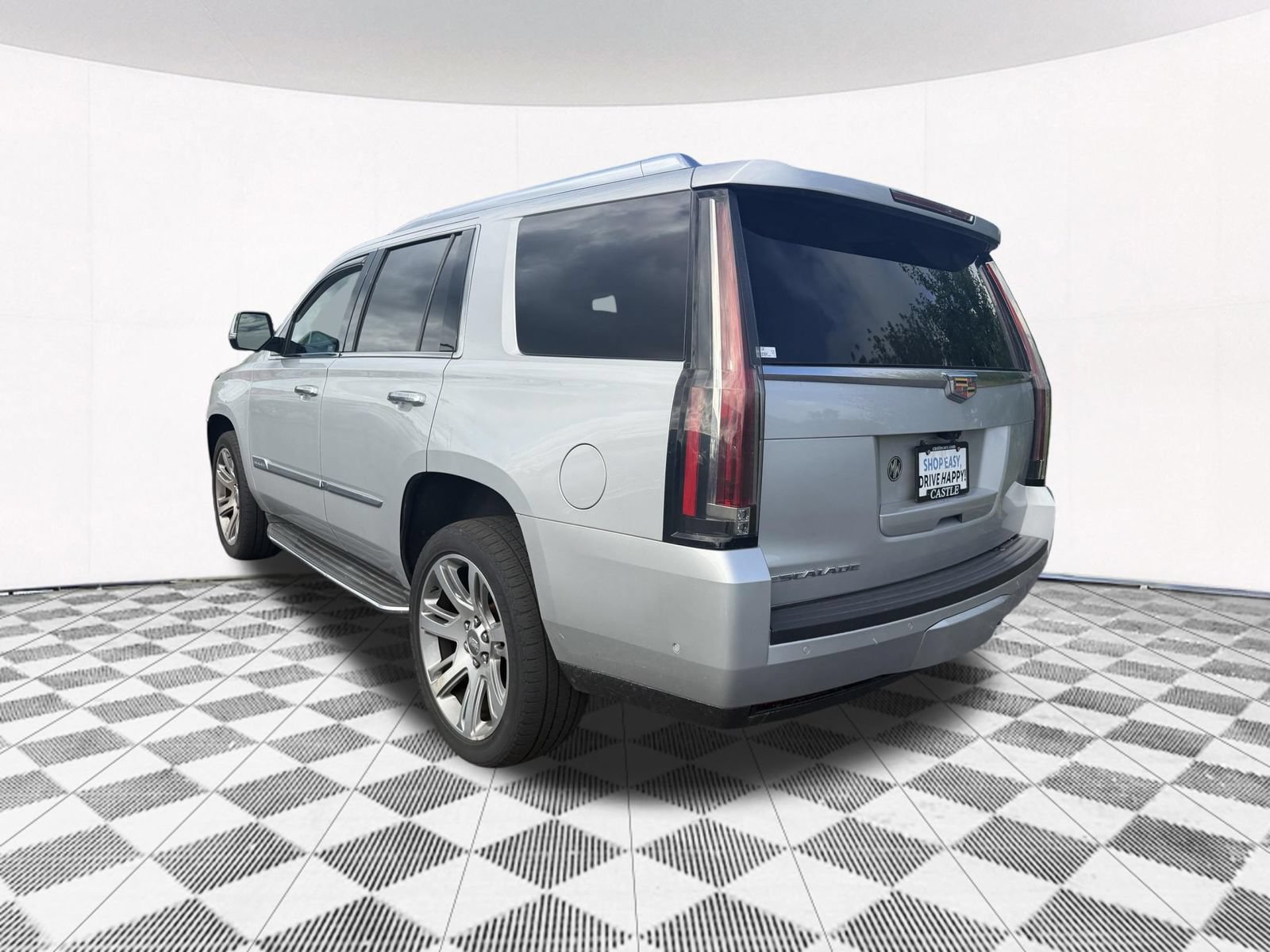 Used 2017 Cadillac Escalade Luxury AWD/4WD image 13