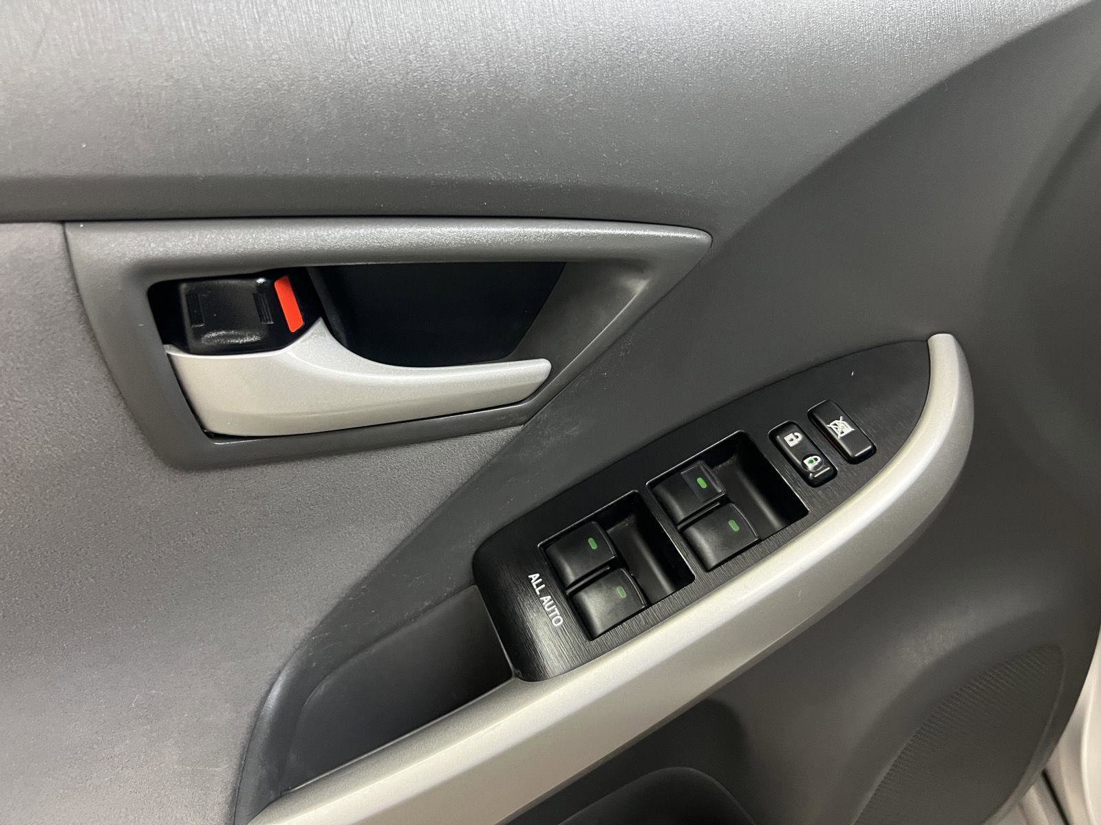 Used 2010 Toyota Prius Five image 16