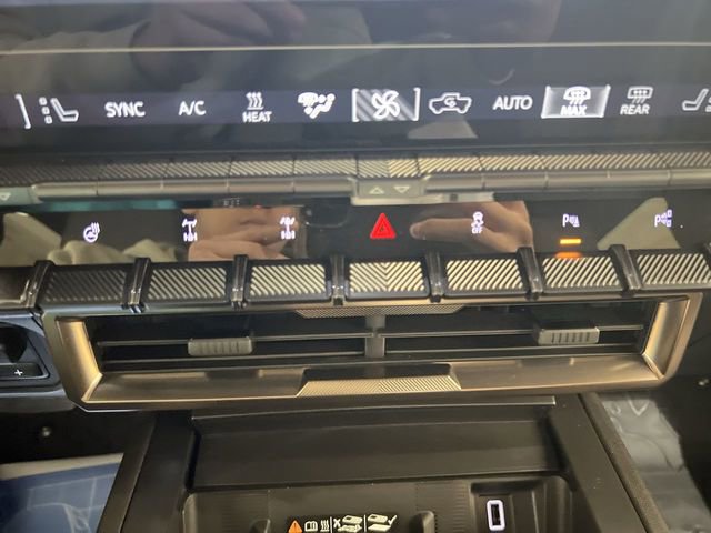 New 2025 GMC Hummer EV 3X w/ Extreme Off-Road Package image 17