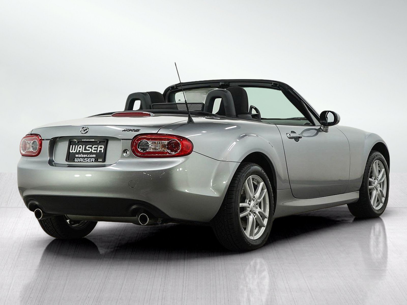 Used 2011 MAZDA MX-5 Miata Sport RWD image 6