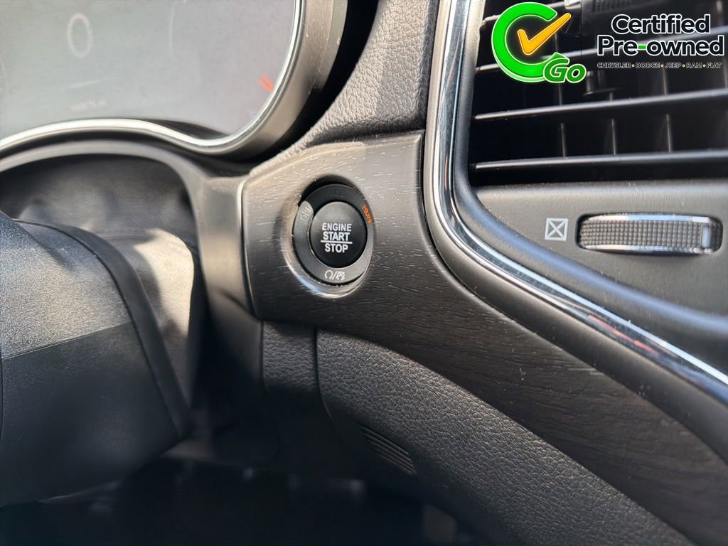 Used 2018 Jeep Grand Cherokee Altitude RWD image 74