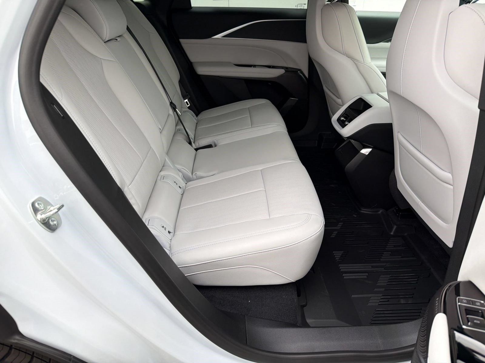 New 2026 Cadillac Lyriq Sport w/ LPO, Floor Liner Package RWD image 30