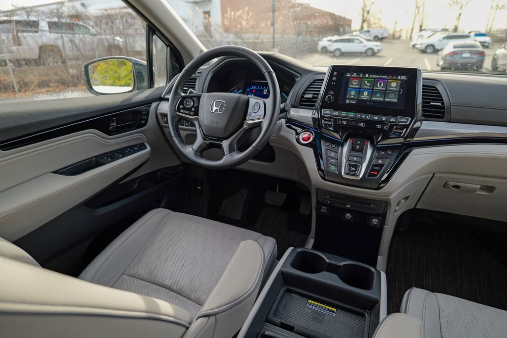 Used 2024 Honda Odyssey Elite image 45