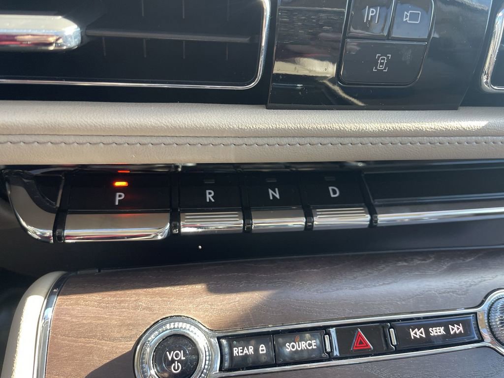 Used 2023 Lincoln Aviator Reserve w/ Elements Package Plus image 33