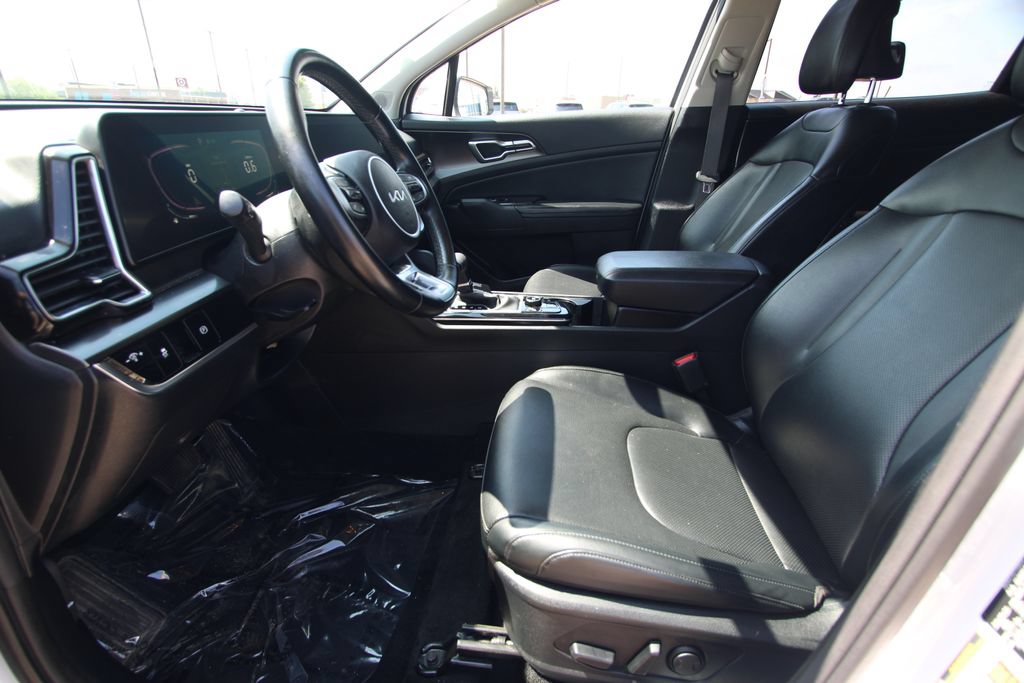 Used 2024 Kia Sportage EX FWD image 6