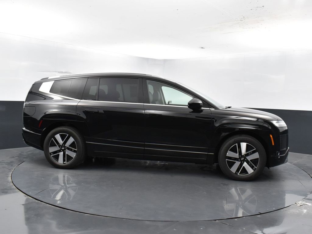 New 2026 Hyundai Ioniq 9 SEL image 5