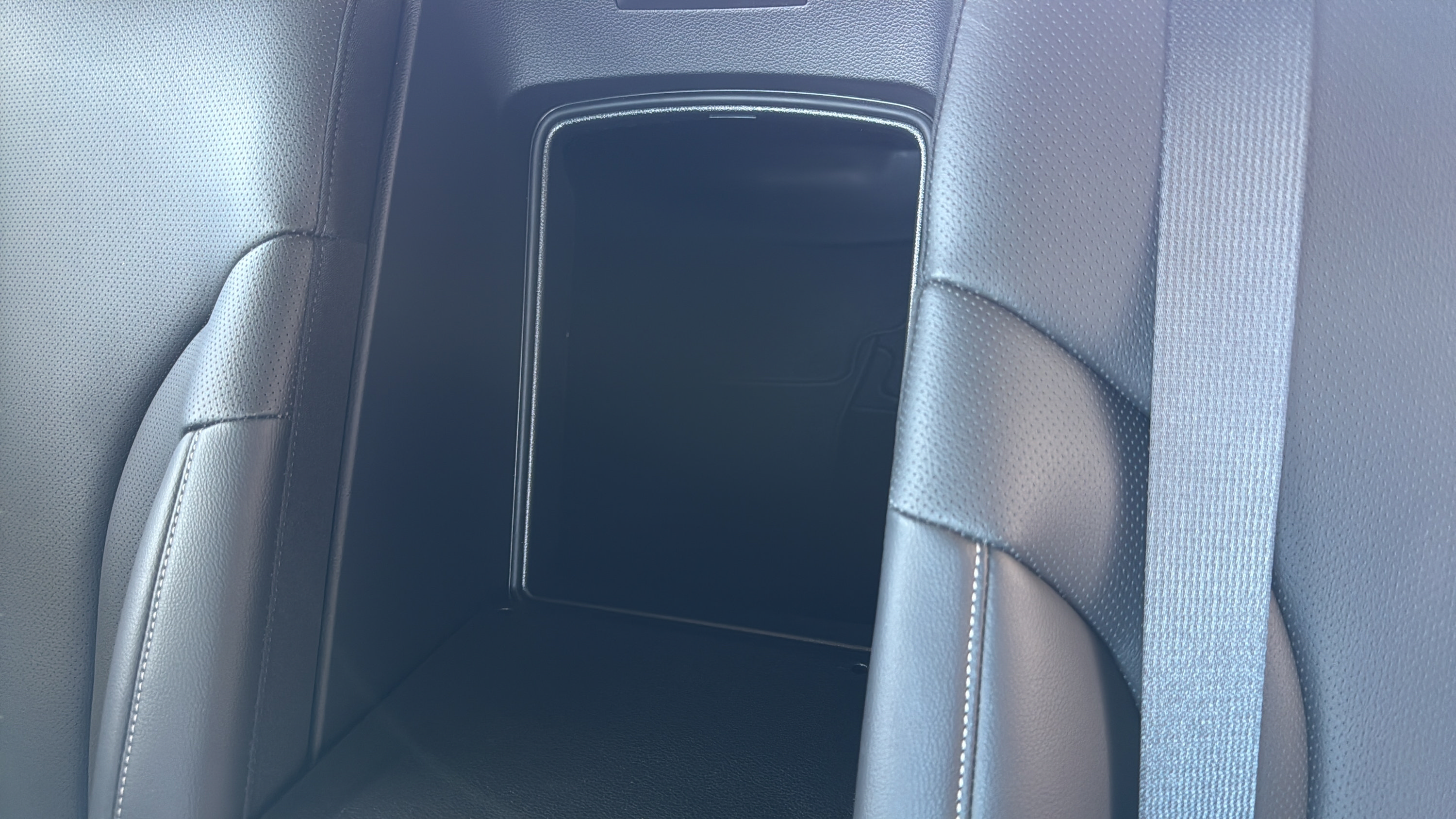 Used 2023 Genesis G80 2.5T RWD image 31