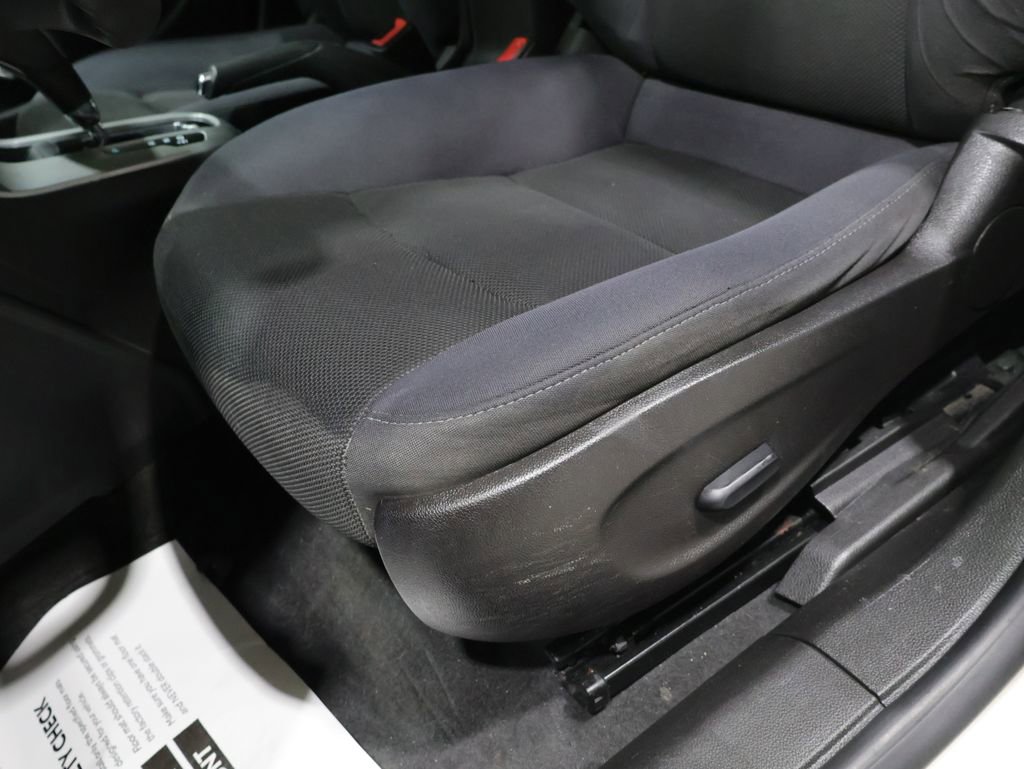 Used 2016 Chevrolet Cruze Eco image 12