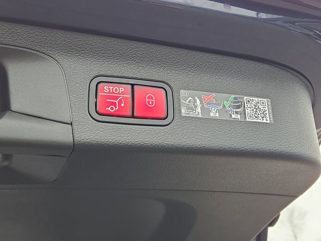 New 2026 Mercedes-Benz GLS 450 4MATIC image 33