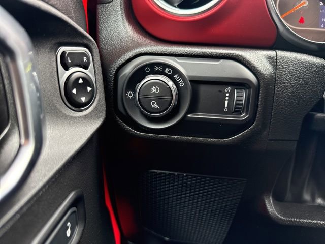 Used 2023 Jeep Gladiator Rubicon w/ Cold Weather Group image 16