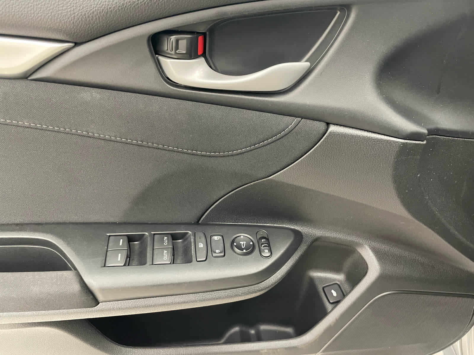 Used 2017 Honda Civic EX image 10