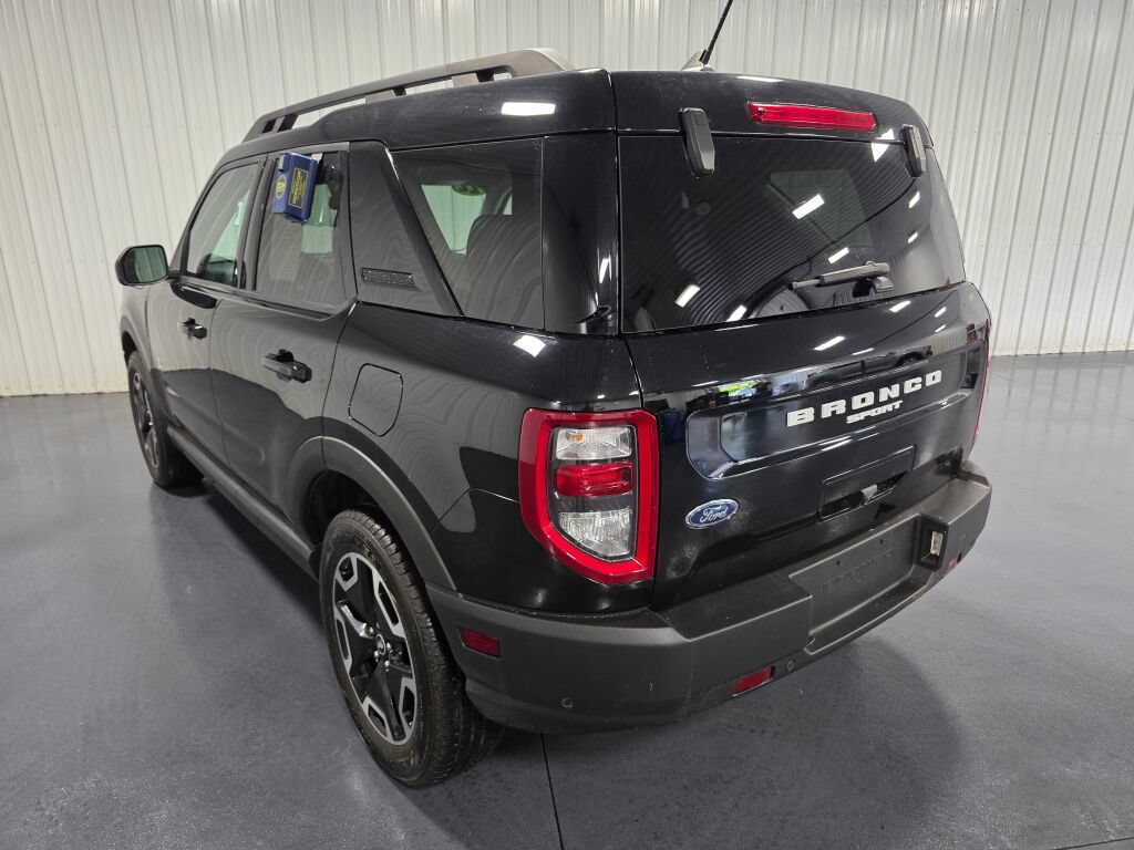 Used 2022 Ford Bronco Sport Outer Banks w/ Tech Package AWD/4WD image 3