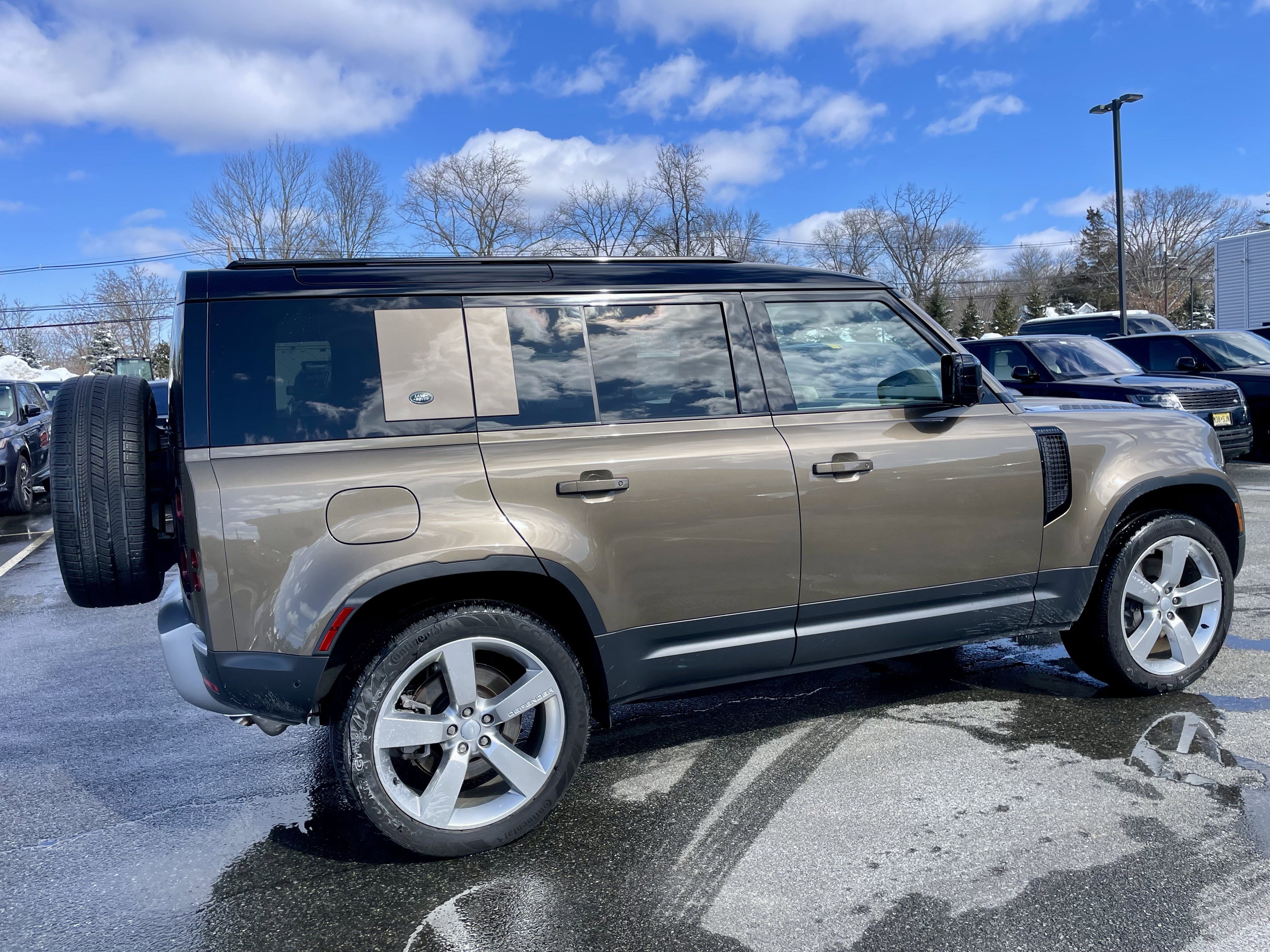 Certified 2024 Land Rover Defender 110 S image 7