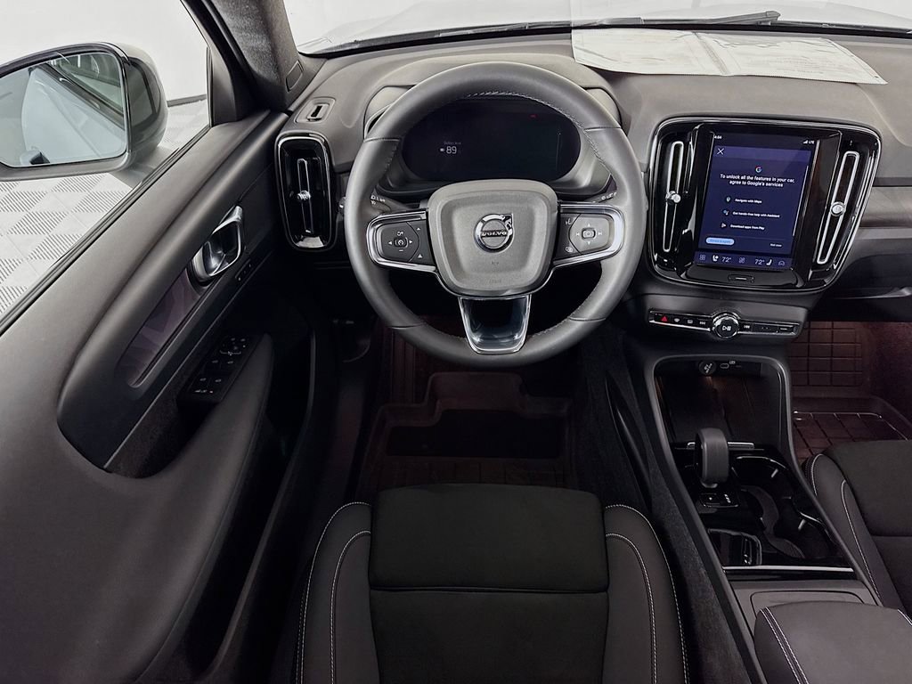 Used 2023 Volvo XC40 Recharge Plus w/ Protection Package Premier AWD/4WD image 19