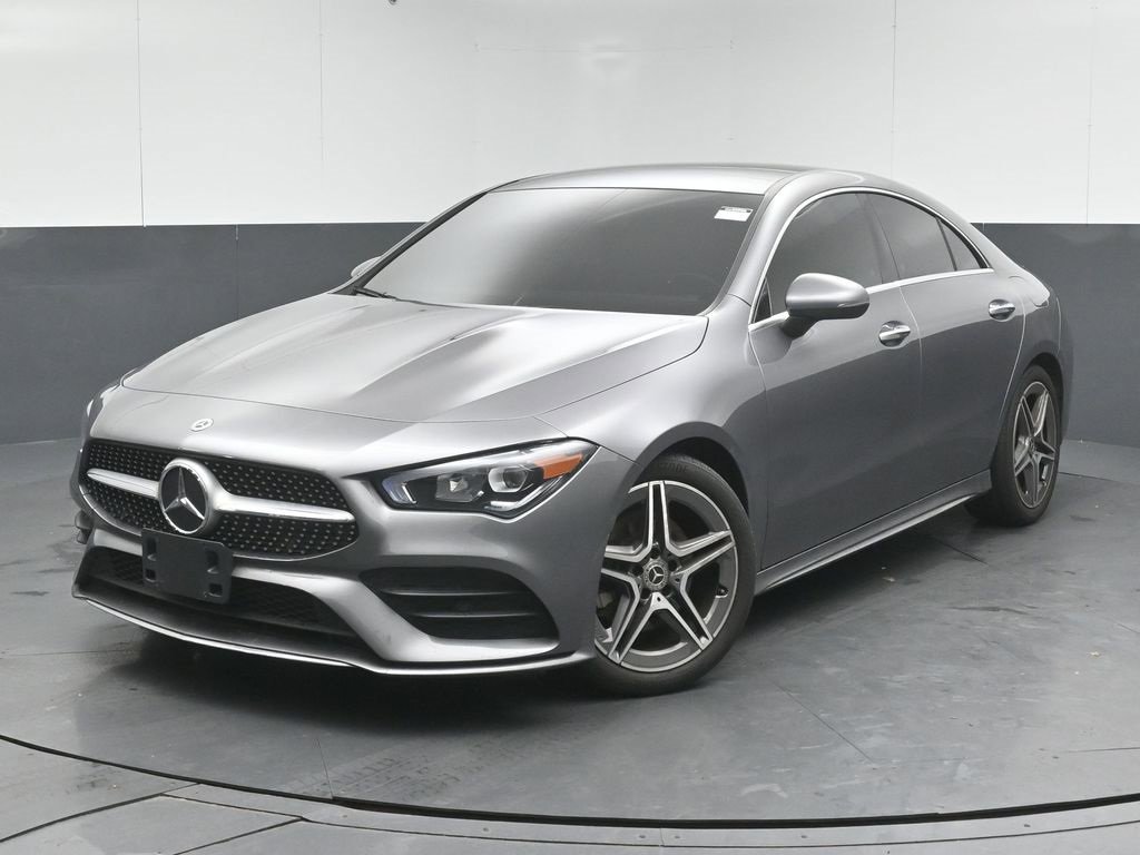 Used 2022 Mercedes-Benz CLA 250 4MATIC image 3