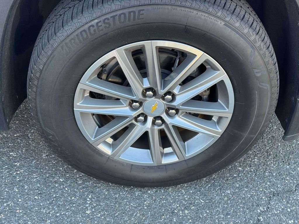Used 2022 Chevrolet Traverse LT AWD/4WD image 9