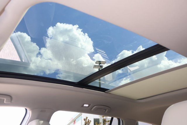 New 2026 Volkswagen Atlas SE image 28