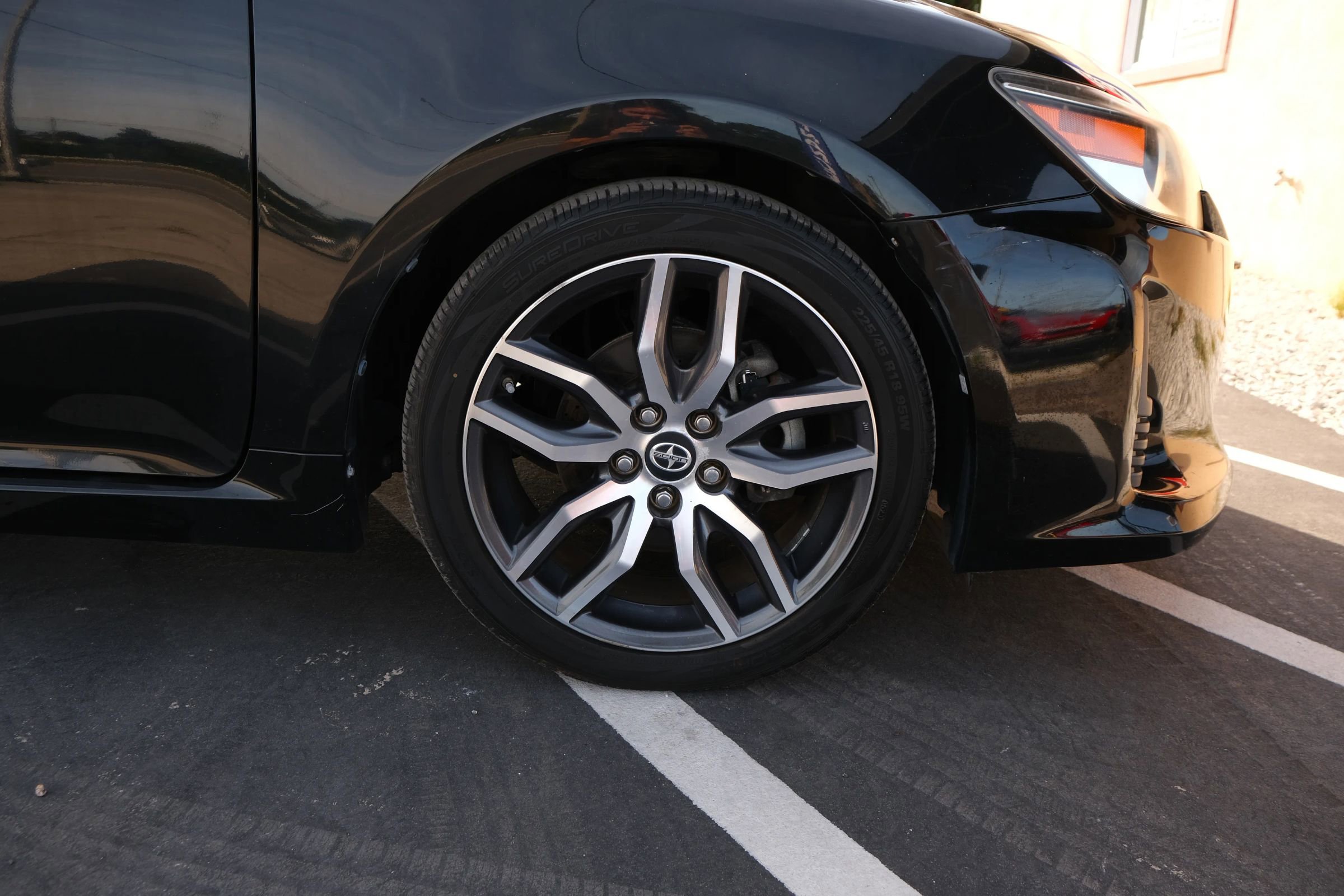 Used 2015 Scion tC image 17