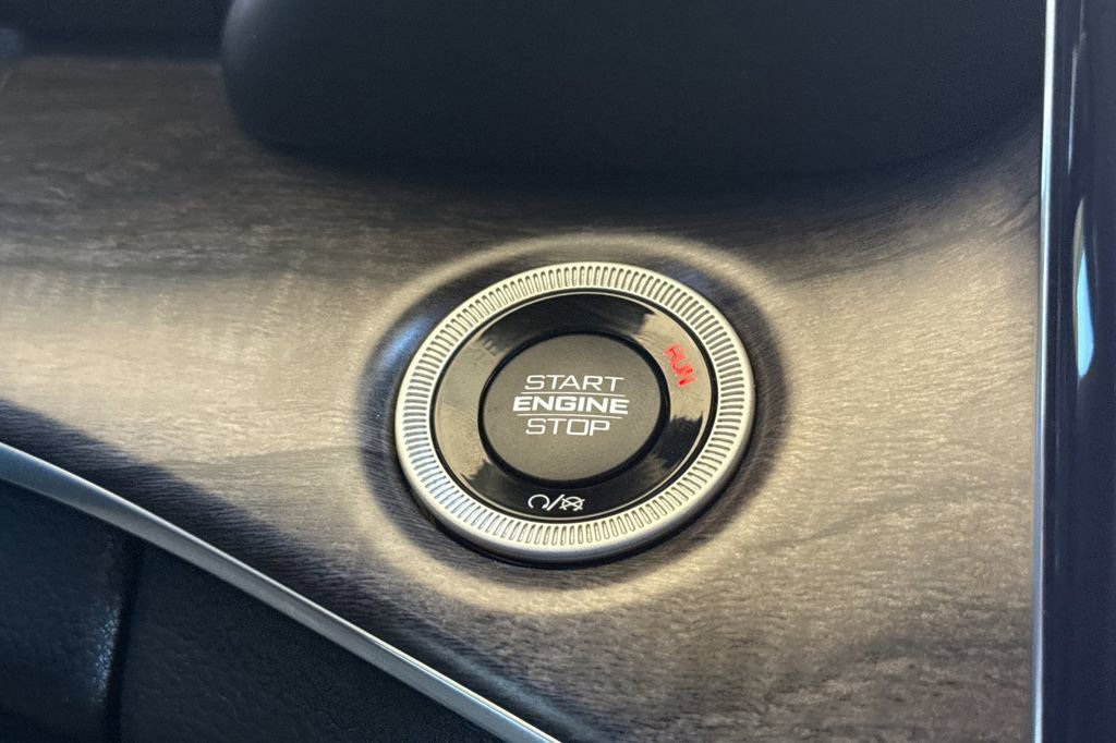 Used 2022 Jeep Grand Cherokee L Overland image 21