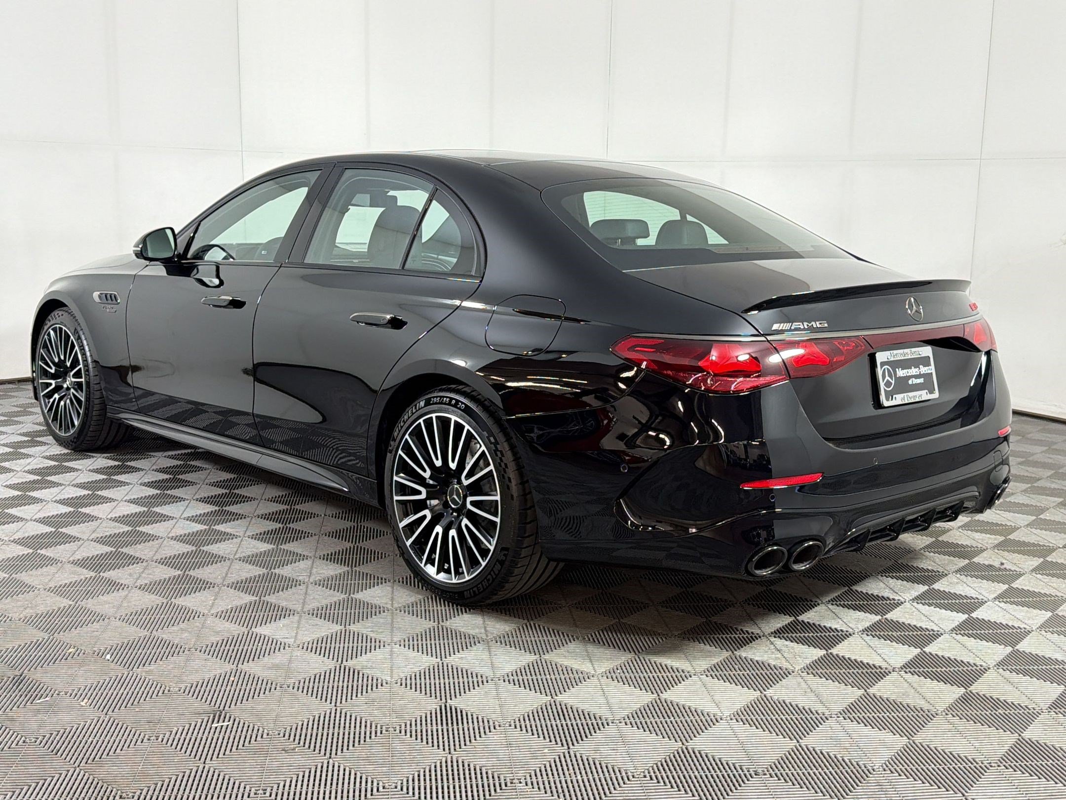 New 2026 Mercedes-Benz E 53 AMG e 4MATIC Sedan image 3