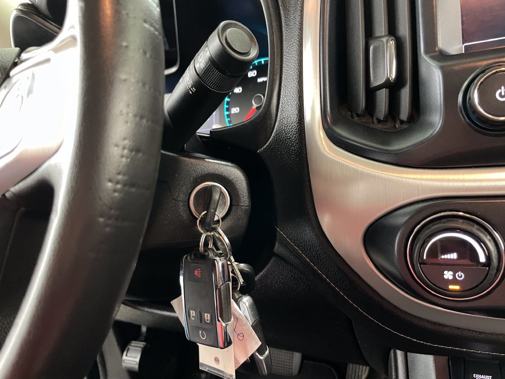 Used 2017 GMC Canyon SLT w/ Driver Alert Package AWD/4WD image 31