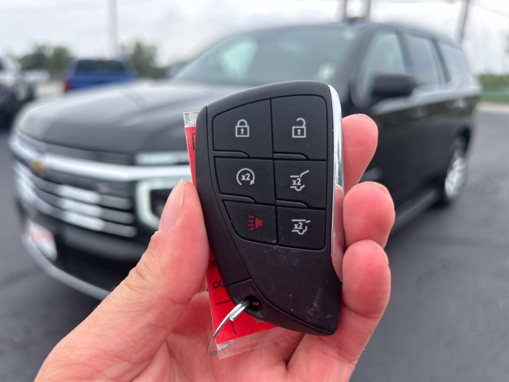 Used 2025 Chevrolet Tahoe LT AWD/4WD image 43