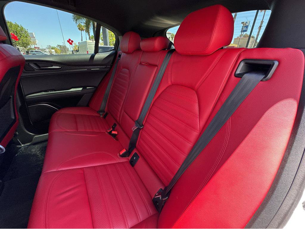 Used 2023 Alfa Romeo Stelvio Sprint RWD image 8