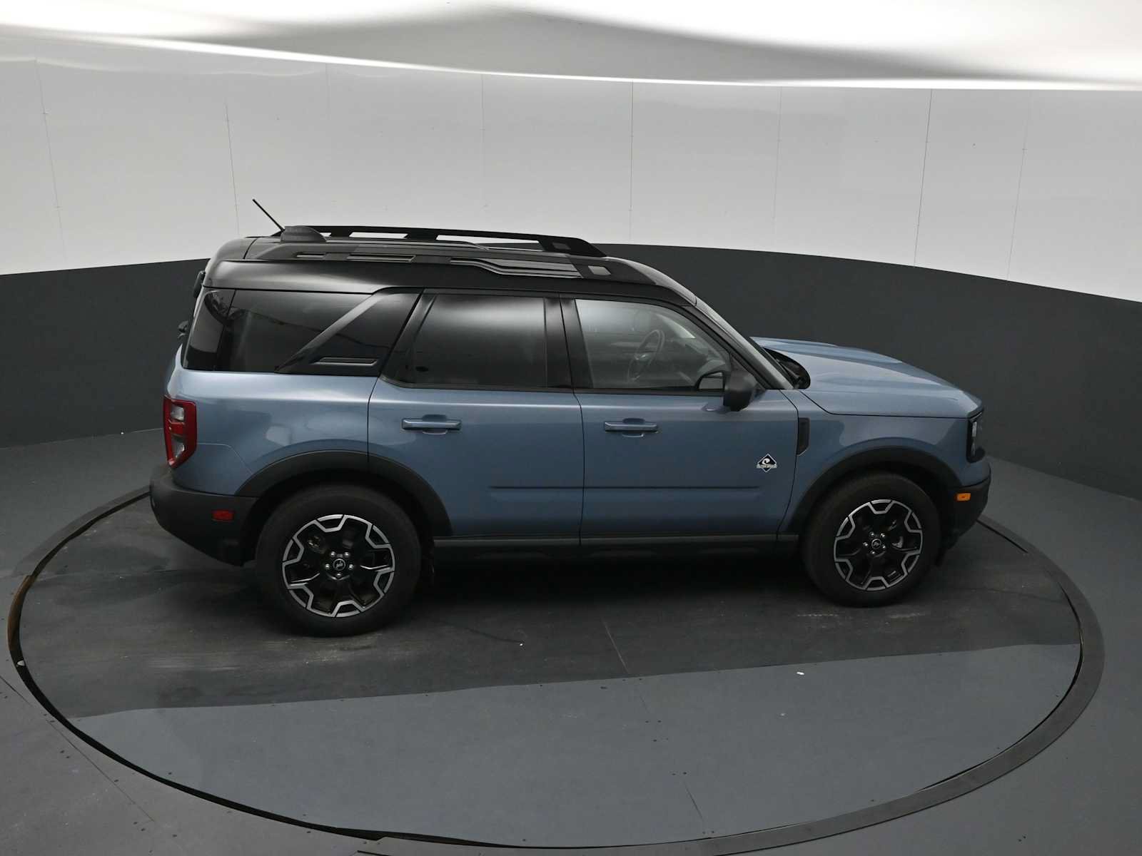 Certified 2025 Ford Bronco Sport Outer Banks w/ Outer Banks Tech Package+ AWD/4WD image 17