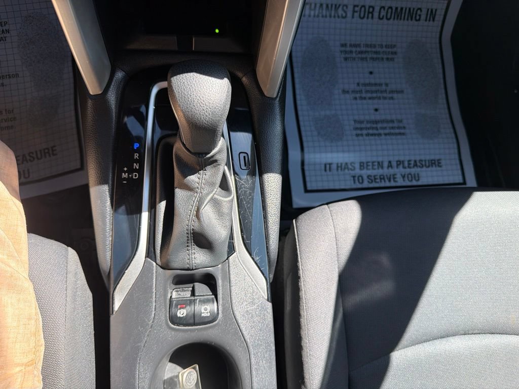 Used 2024 Toyota Corolla Cross LE AWD/4WD image 30