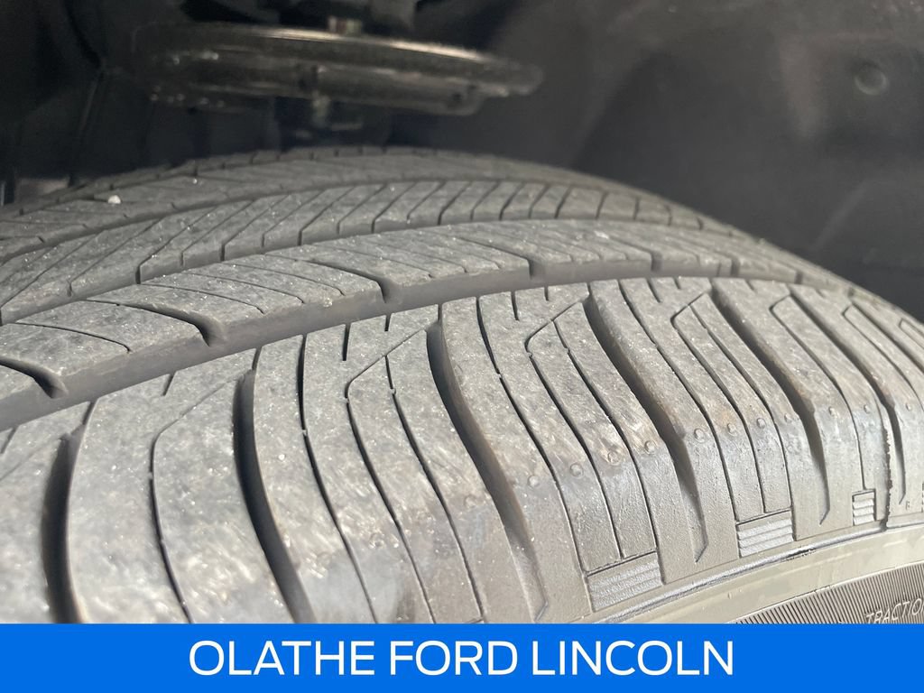 Certified 2026 Ford Explorer Active AWD/4WD image 30