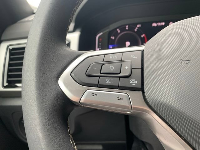 Used 2022 Volkswagen Atlas Cross Sport SE w/ Panoramic Sunroof Package AWD/4WD image 38
